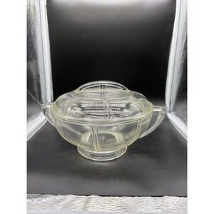 Vintage Glassbake Queen Anne Clear 1.5 Quart Casserole With Lid